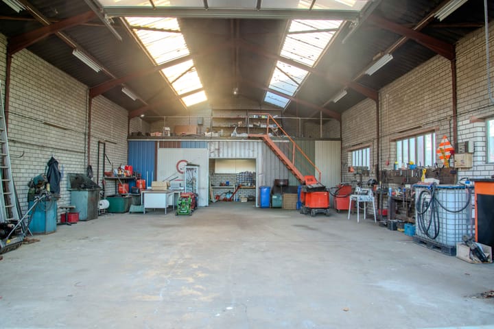 Foto 42 van Helfrichstraat 8