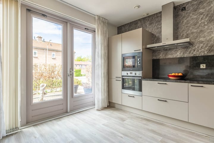 Foto 8 van Televisiestraat 70