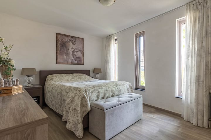 Foto 11 van Televisiestraat 70