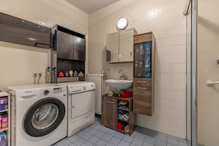 Foto 14 van Televisiestraat 70