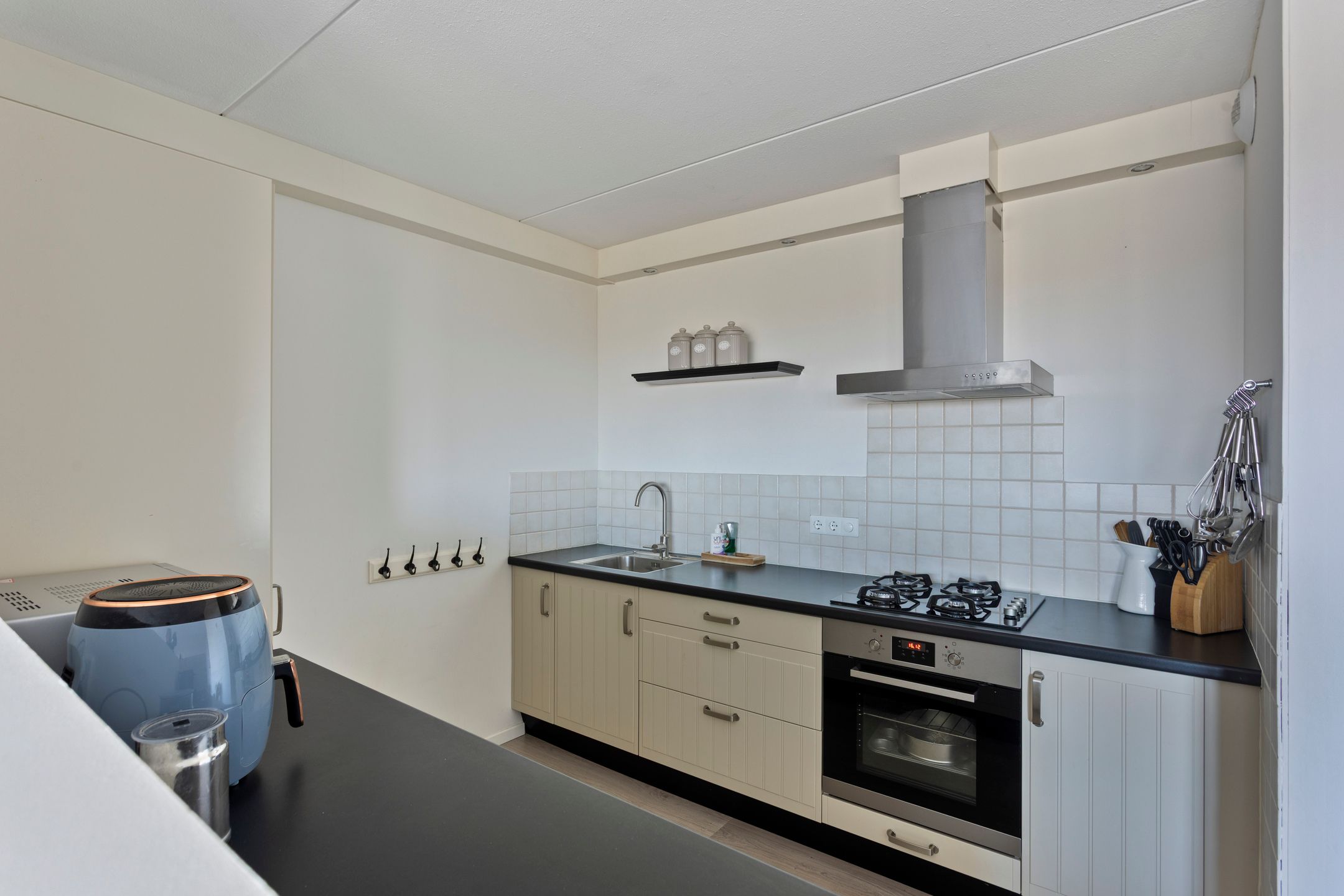 Foto 24 van Burgemeester D. Kooimanweg 1045