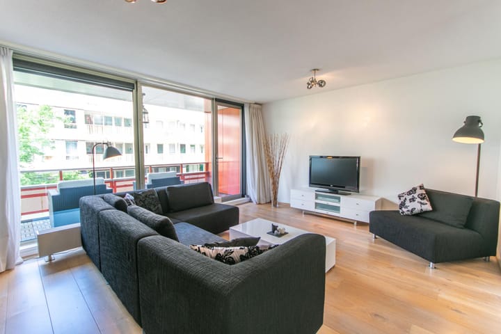 Photo 4 of Loosduinenstraat 63