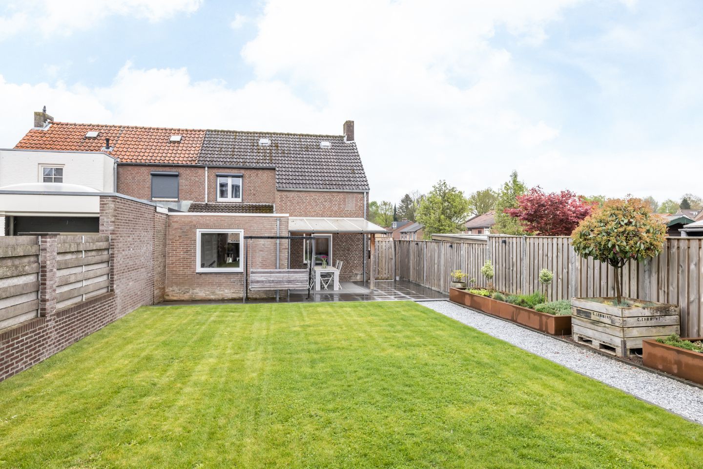 Foto 19 van Dr. Poelsstraat 44