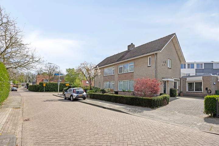 Photo 32 of Torenstraat 16