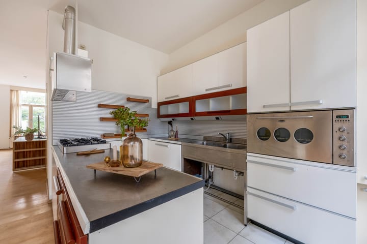 Photo 4 of Kortenaerstraat 26-A