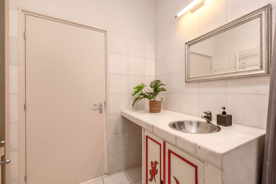 Photo 31 of Kortenaerstraat 26-A