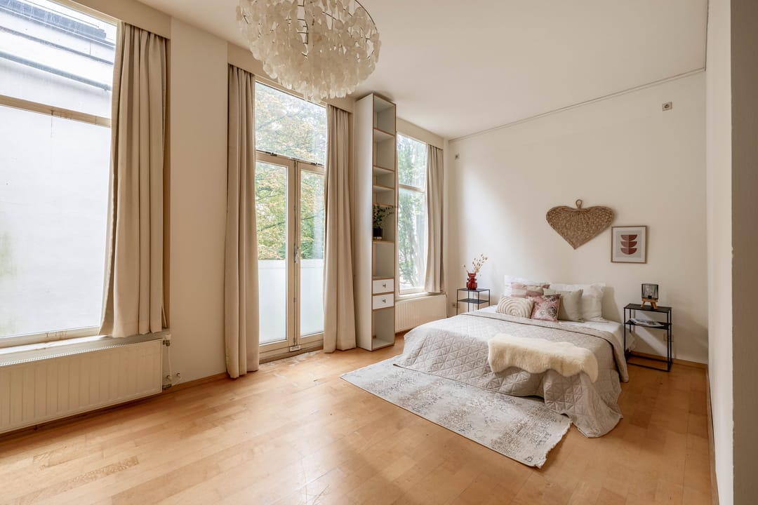 Photo 32 of Kortenaerstraat 26-A