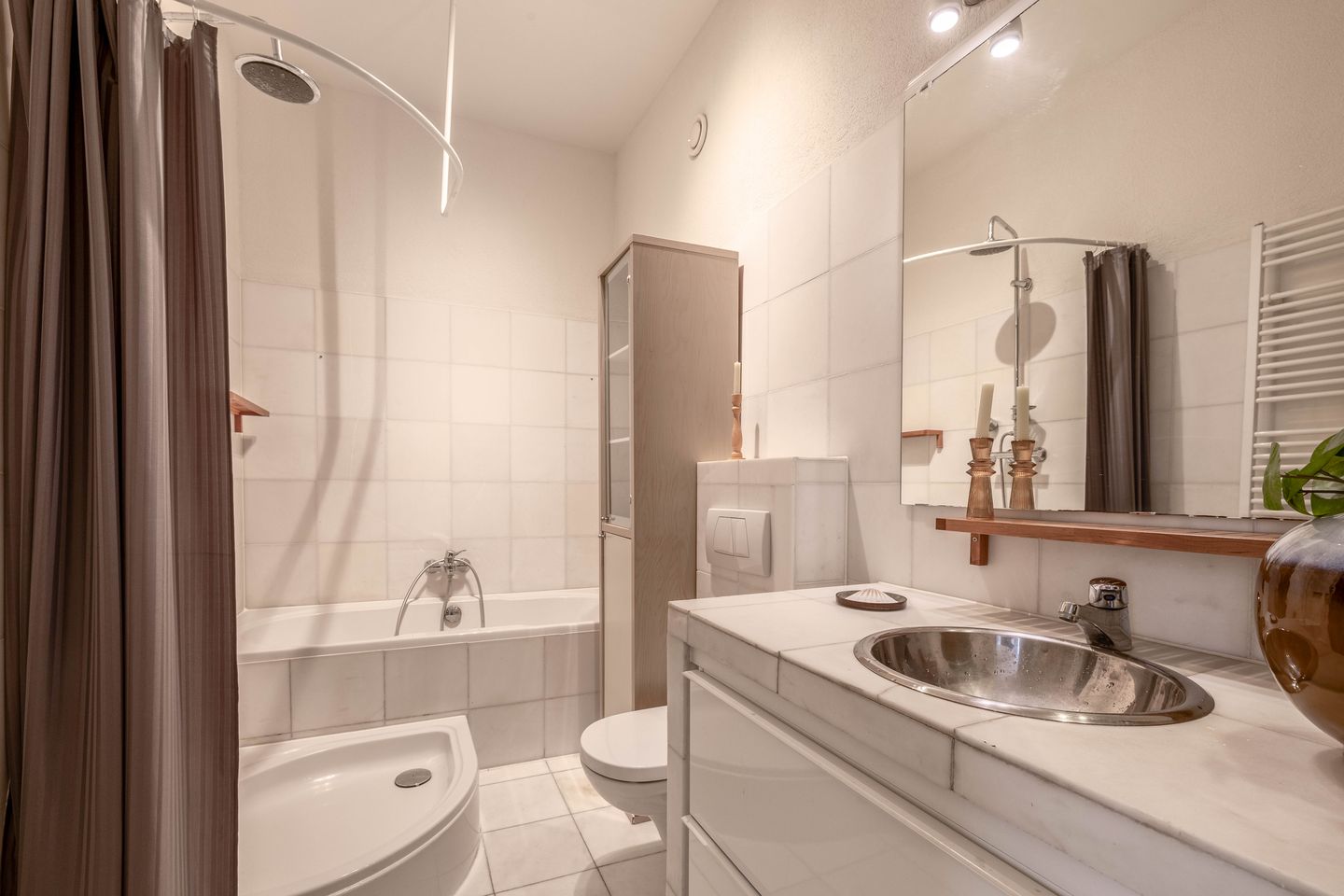 Photo 35 of Kortenaerstraat 26-A