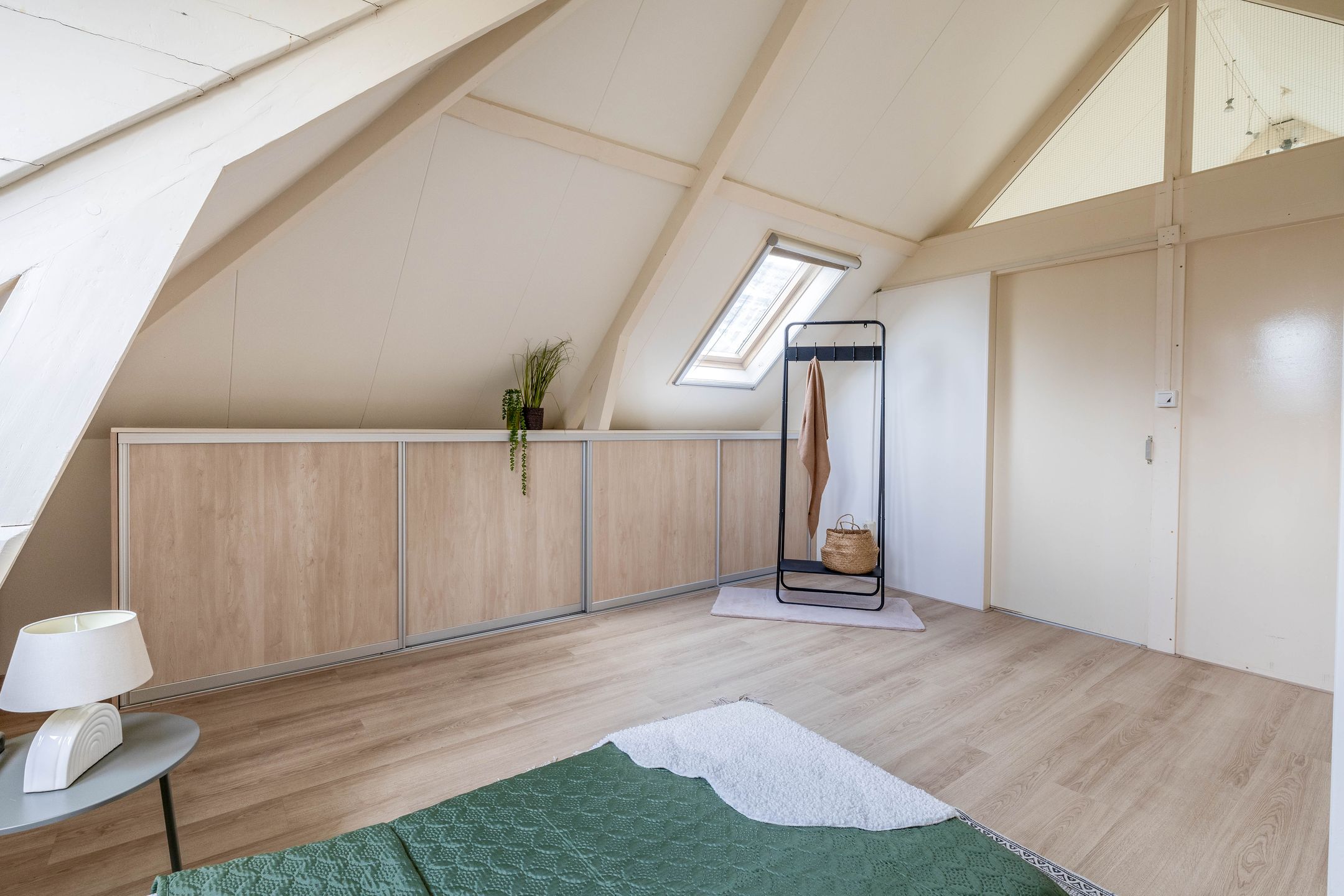 Photo 42 of Kortenaerstraat 26-A