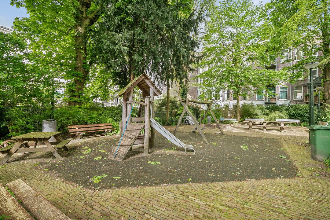 Photo 52 of Kortenaerstraat 26-A