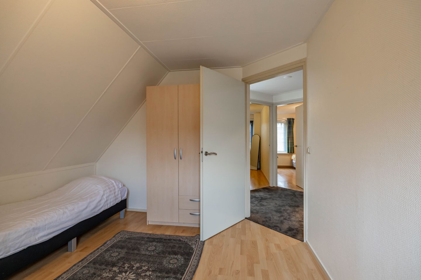 Foto 20 van Klaproos 44