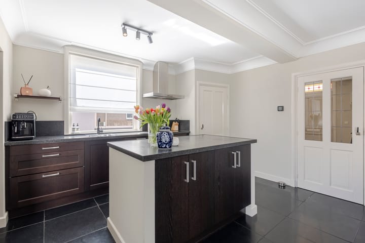 Foto 10 van Voortstraat 29