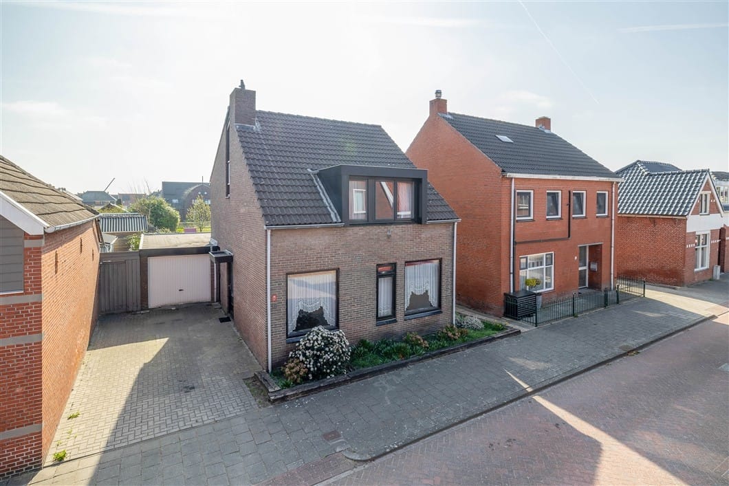 Foto 1 van Schoolstraat 18