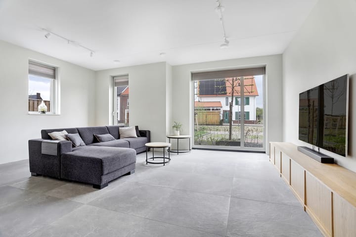 Foto 2 van Coupeuse 3