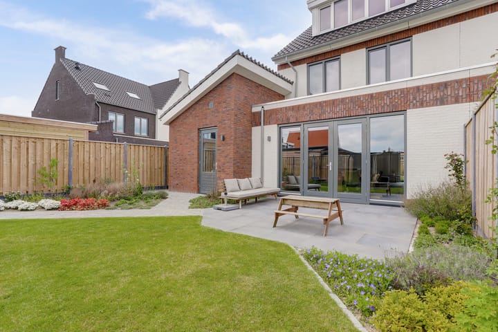 Foto 43 van Coupeuse 3