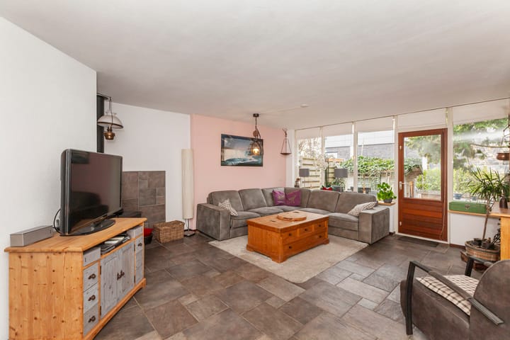 Foto 2 van Mattenbies 12