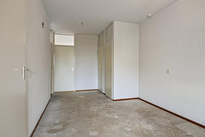 Photo 9 of Oostmaaslaan 363