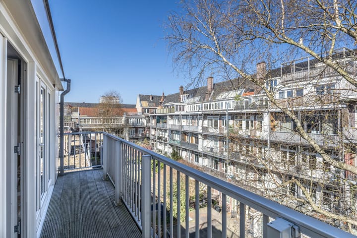 Foto 13 van Vogelenzangstraat 12-3