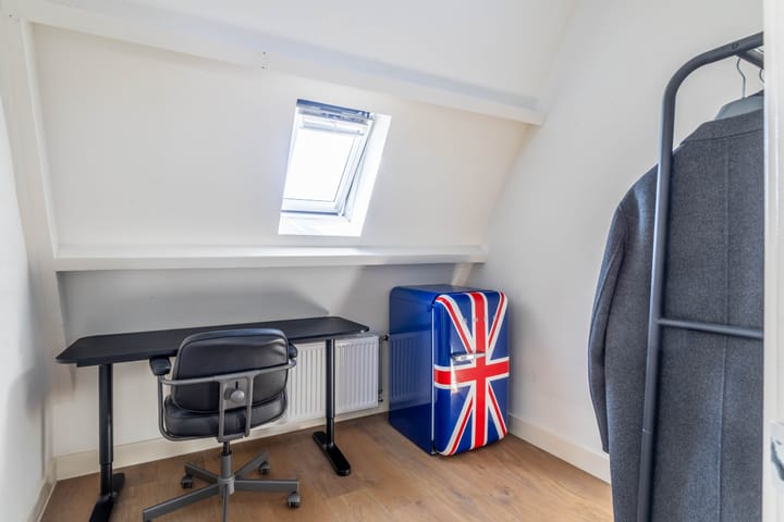 Foto 22 van Vogelenzangstraat 12-3