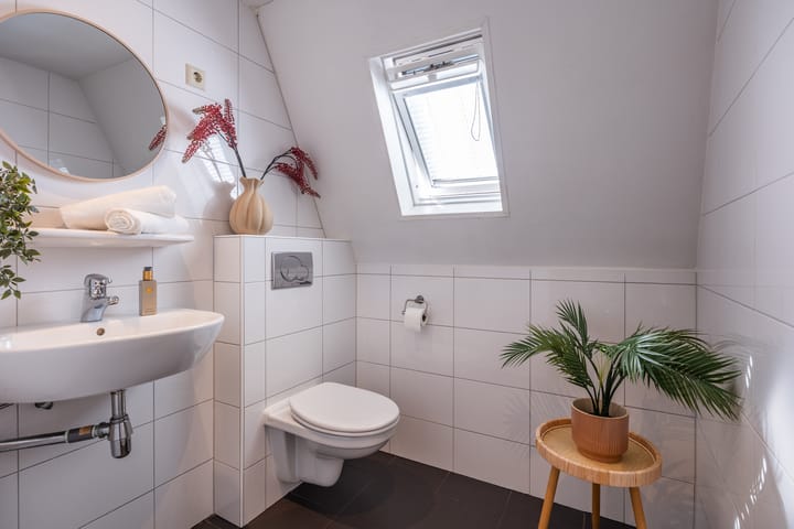 Photo 15 of Van der Helststraat 19