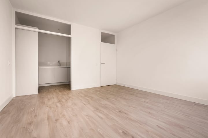 Photo 7 of Laan van Parijs 84