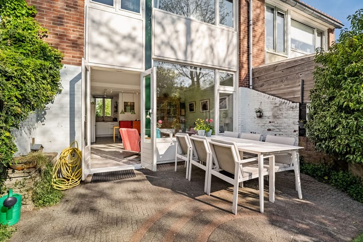 Foto 17 van Larixstraat 14