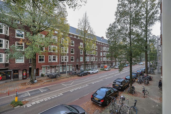 Photo 2 of Haarlemmermeerstraat 20-1