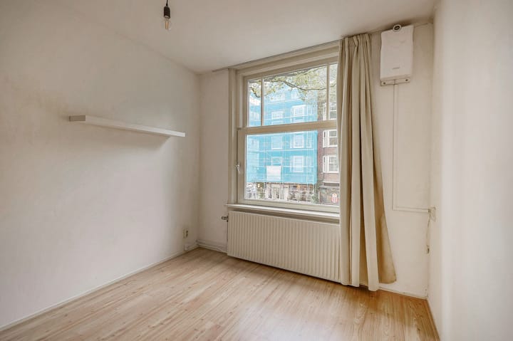 Photo 5 of Haarlemmermeerstraat 20-1