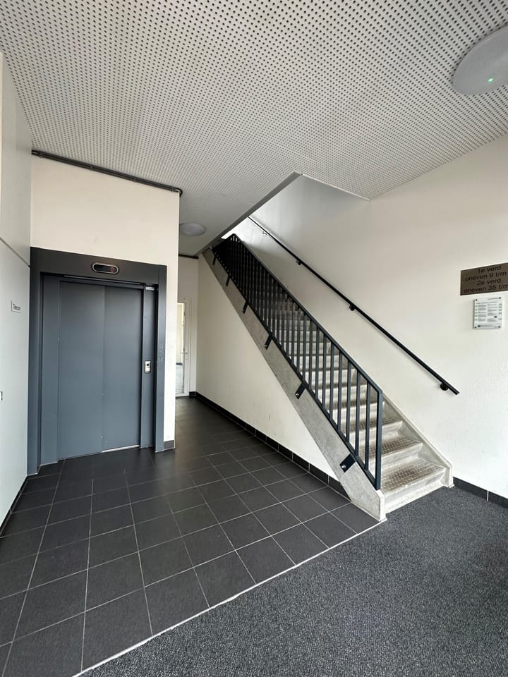 Photo 2 of Aalburgplein 49