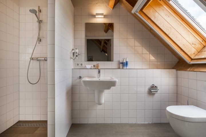 Photo 23 of Behelp 2-A