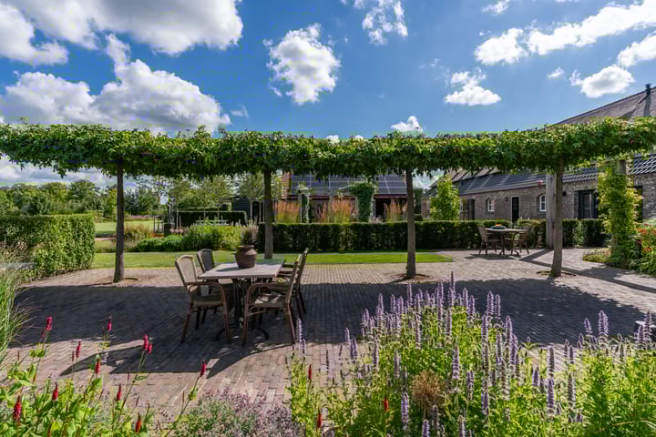 Photo 31 of Behelp 2-A