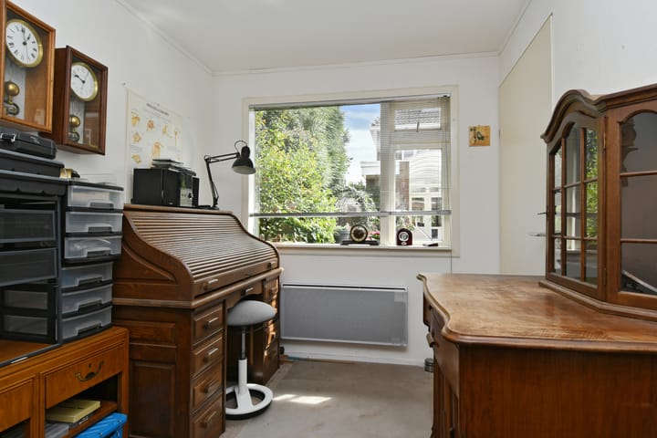 Photo 37 of Biest 17