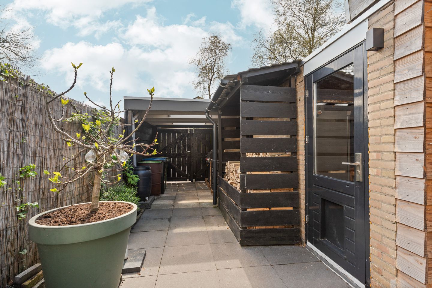 Foto 40 van Zonegge 14 13