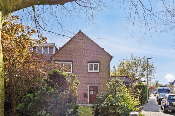 Foto 8 van Julianastraat 22