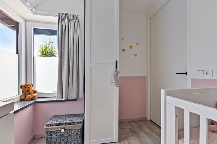 Photo 9 of Brugstraat 122