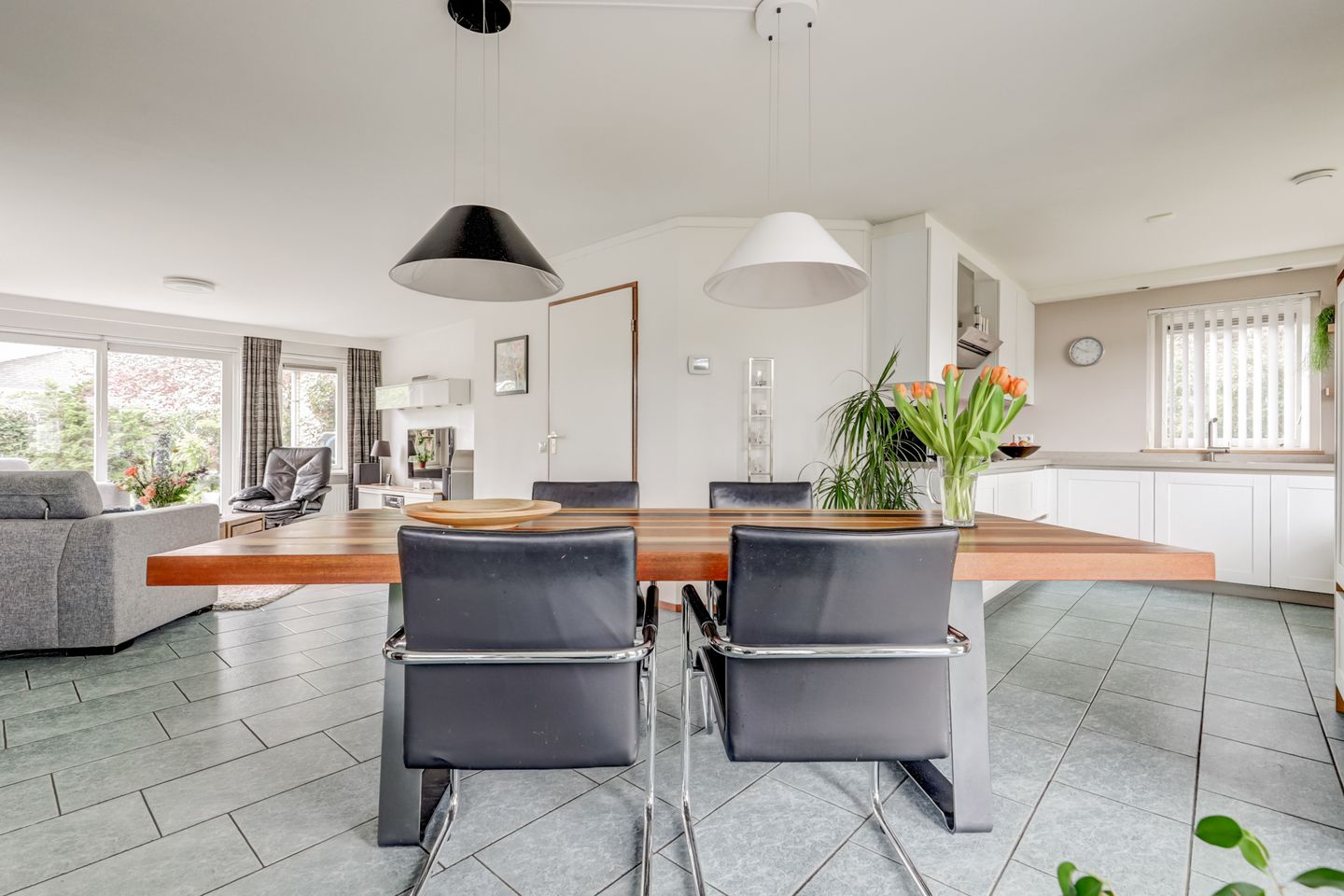 Photo 14 of Romeet 4