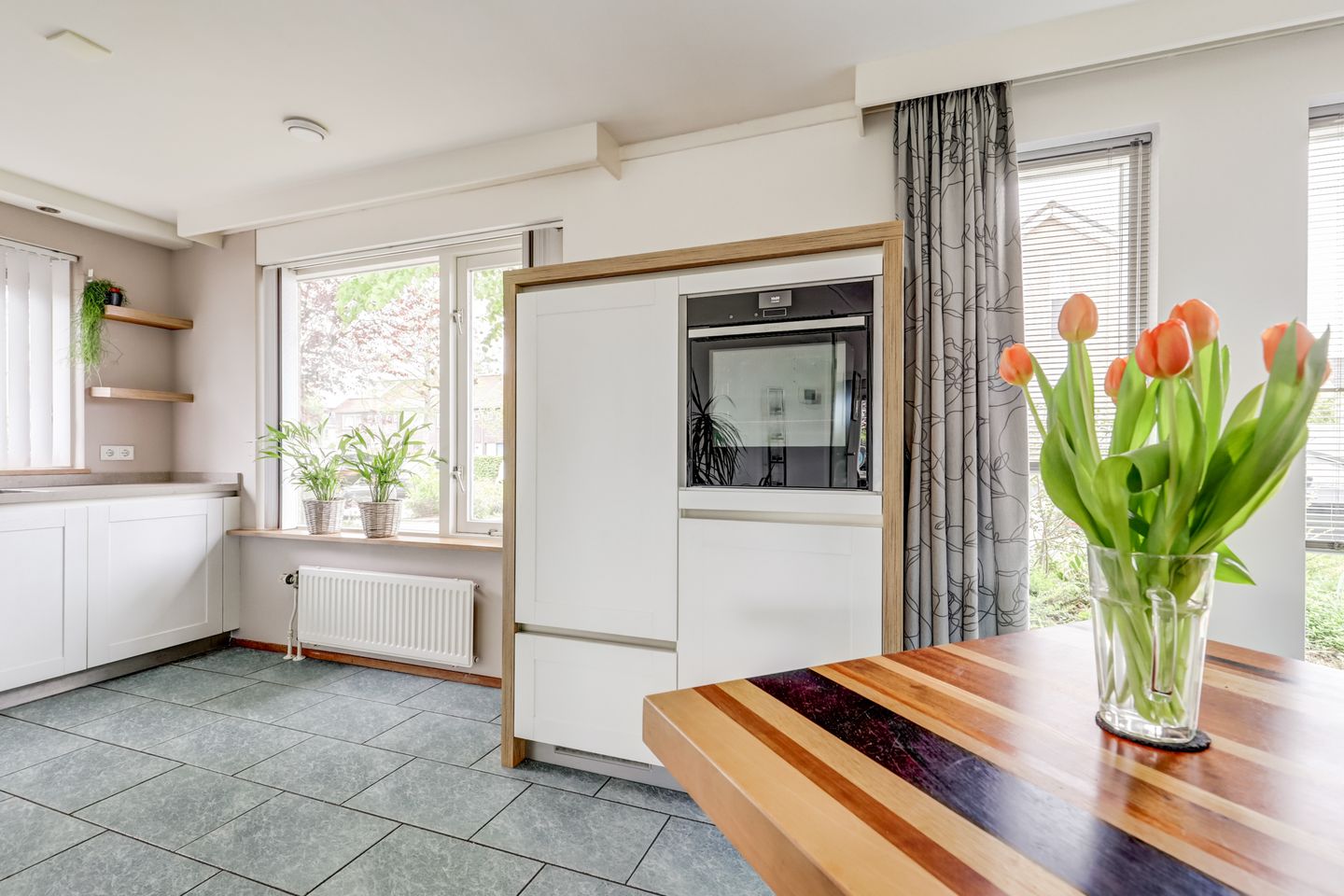 Photo 20 of Romeet 4