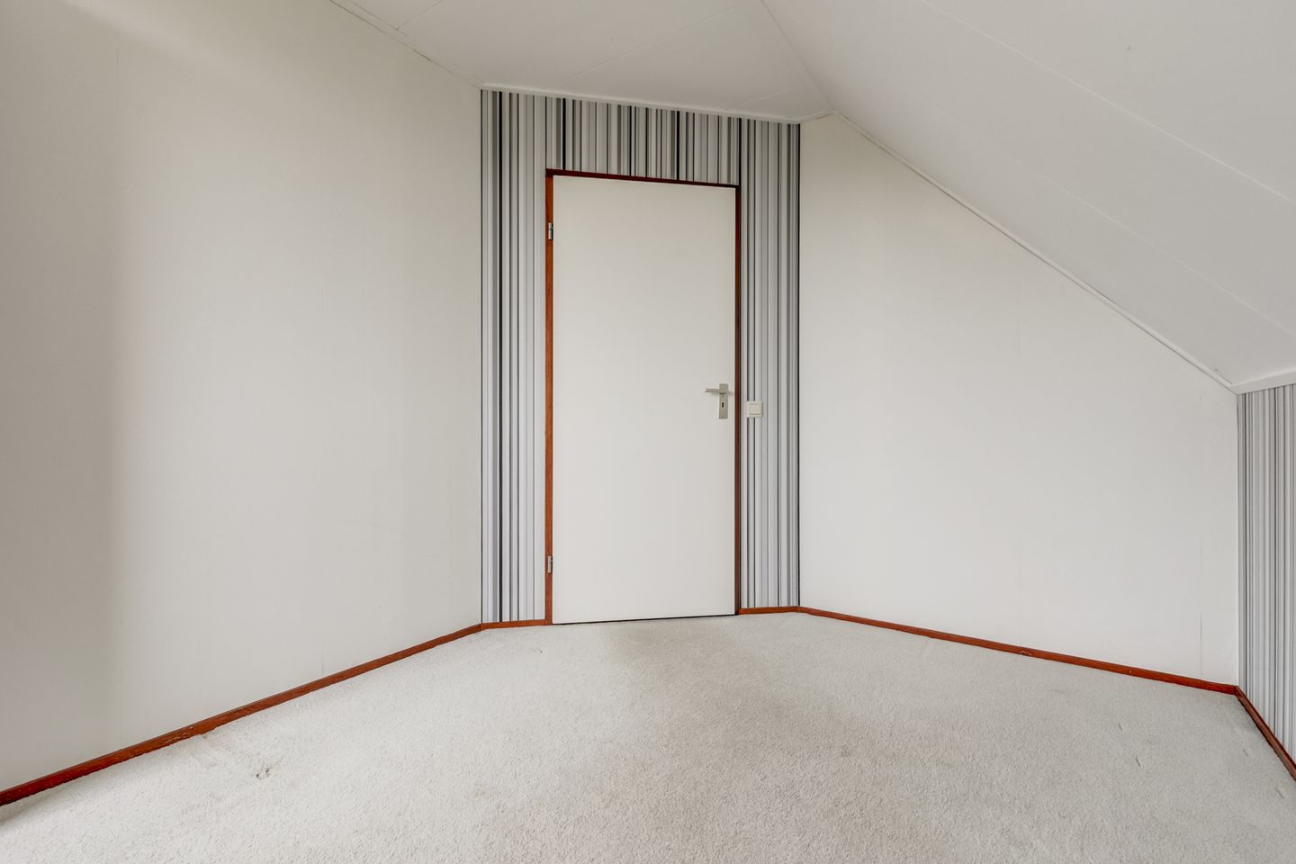 Photo 34 of Romeet 4