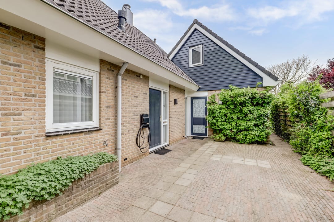 Photo 43 of Romeet 4