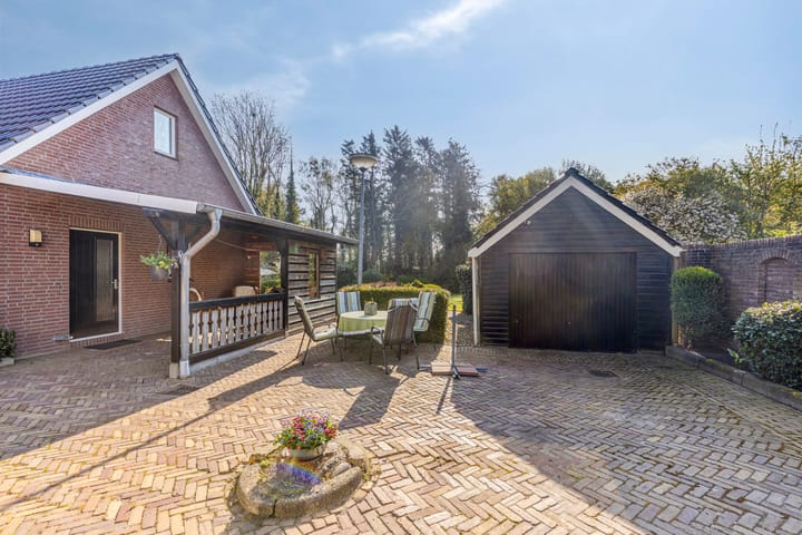 Foto 35 van Kerklaan 13