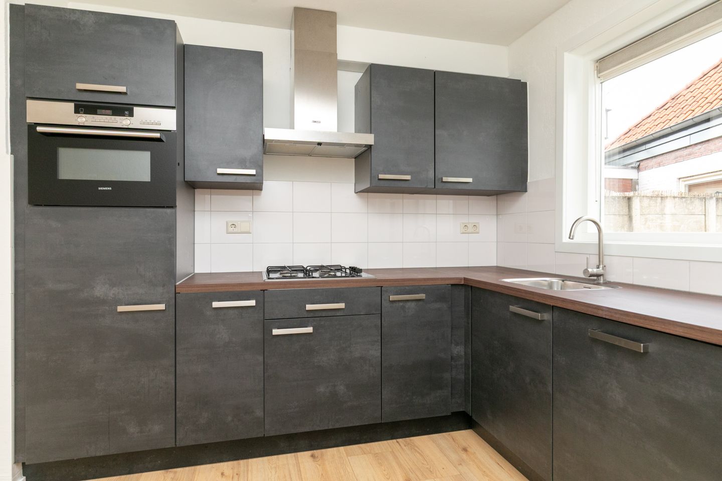 Foto 10 van Van der Aastraat 1