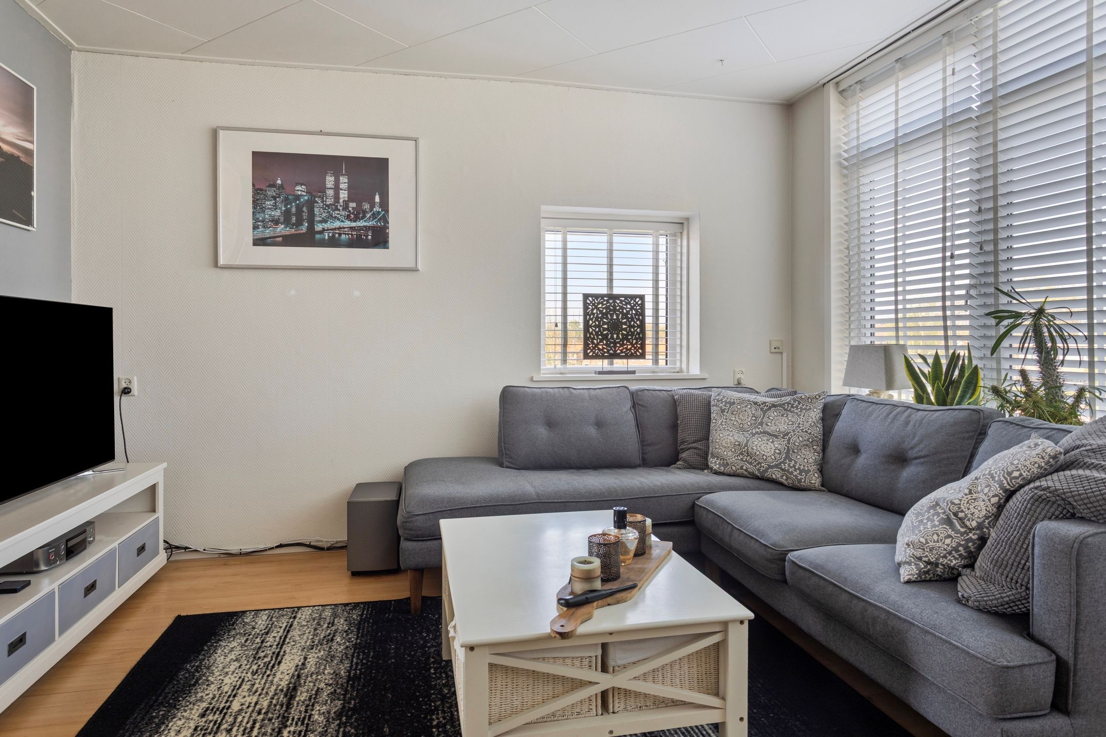 Foto 12 van Zwanebloemlaan 27