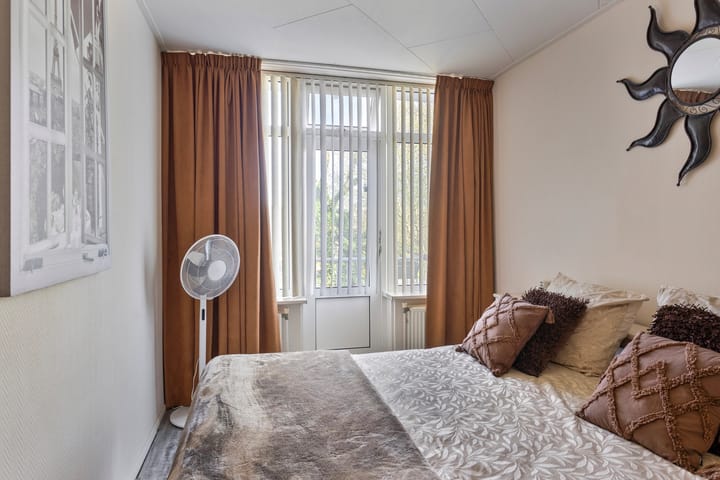 Foto 18 van Zwanebloemlaan 27