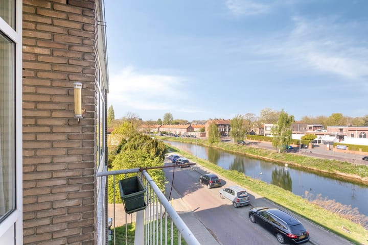 Foto 22 van Zwanebloemlaan 27