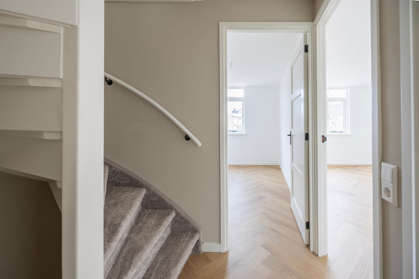 Photo 14 of Marnixstraat 10