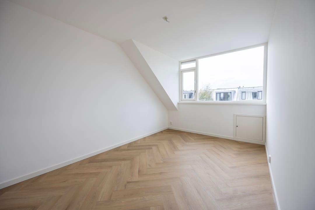 Photo 28 of Marnixstraat 10