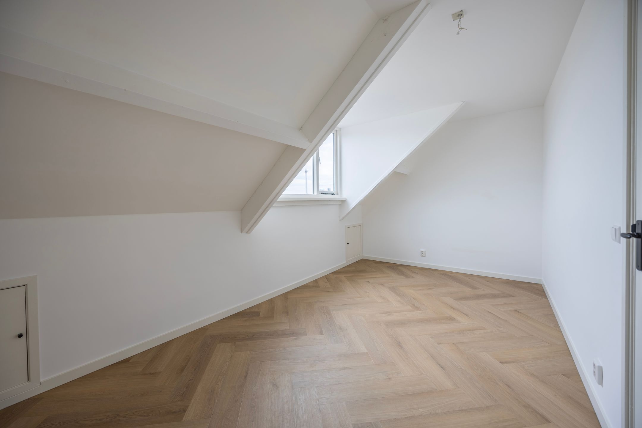 Photo 30 of Marnixstraat 10