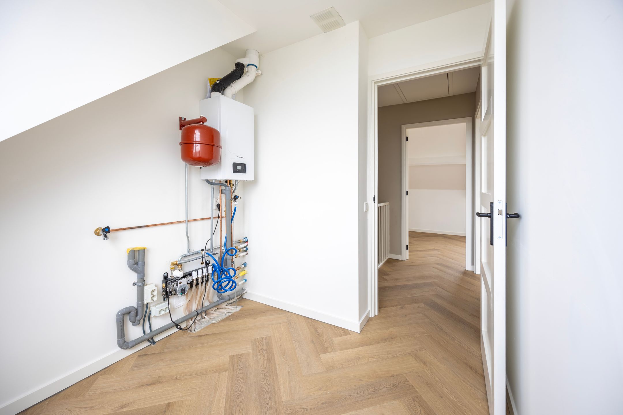 Photo 33 of Marnixstraat 10