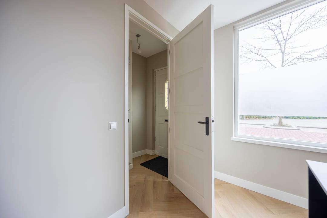 Photo 37 of Marnixstraat 10