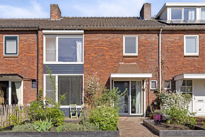 Foto 1 van Van Hogendorpstraat 4